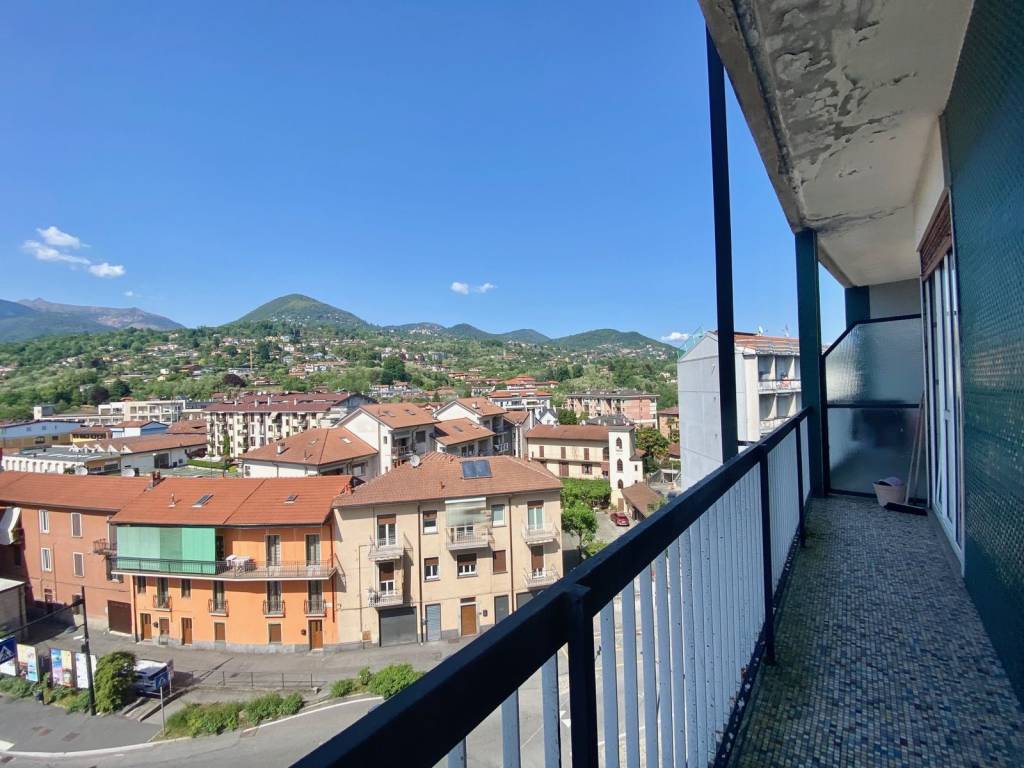 Appartamento a Verbania in Piazza Camillo Benso di Cavour - Foto 4