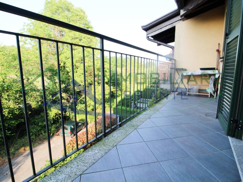 Appartamento a Golasecca in Via Eugenio Montale - Foto 5