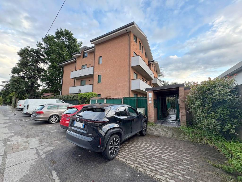 Appartamento a Concorezzo in Via Giovanni Pascoli, 13 - Foto 2