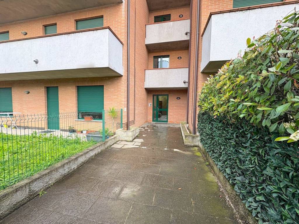 Appartamento a Concorezzo in Via Giovanni Pascoli, 13 - Foto 3