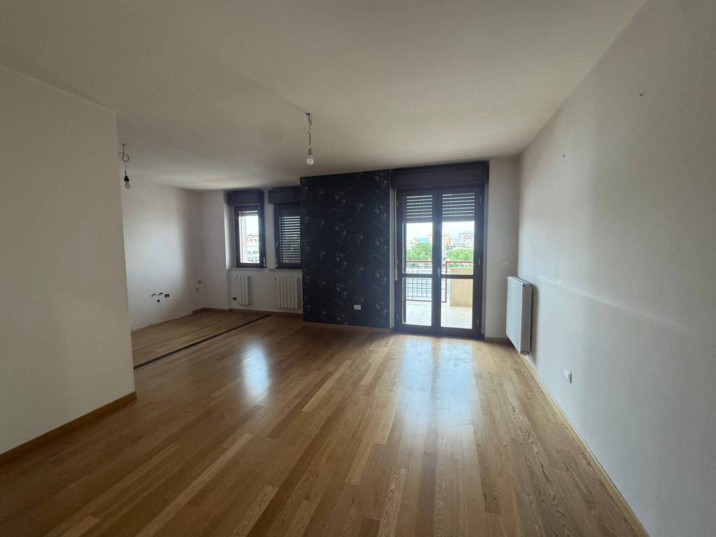 Appartamento a Foggia in Via Donato Caroprese - Foto 3