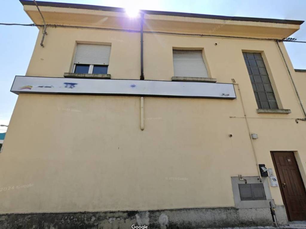 Appartamento a Gallarate in Via Angelo Ambrosoli - Foto 3