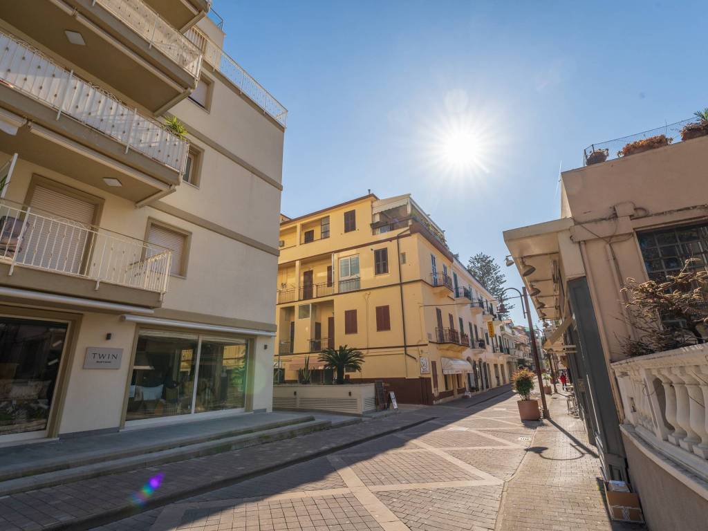 Appartamento a Taggia in Via Candido Queirolo - Foto 4