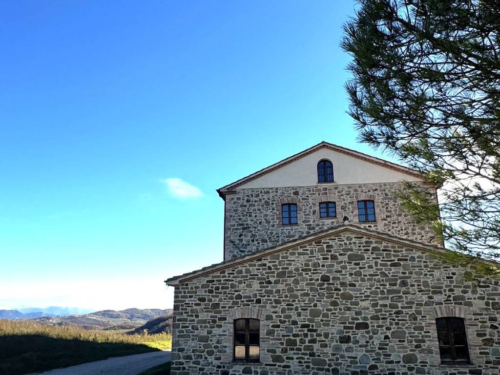 Rustico / casale a Gubbio in Strada Provinciale di Montelovesco - Foto 2