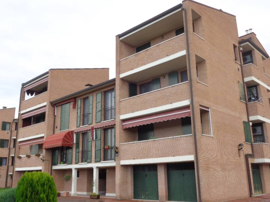 Appartamento a Ferrara in Via Lanfranco Caretti - Foto 2