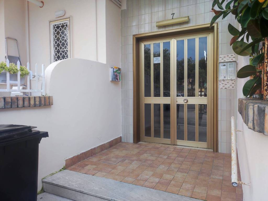 Appartamento a Formia in Via Dino Penazzato, 16 - Foto 2