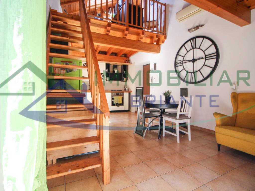 Appartamento a Somma lombardo in Via Cesare Gallidabino - Foto 2