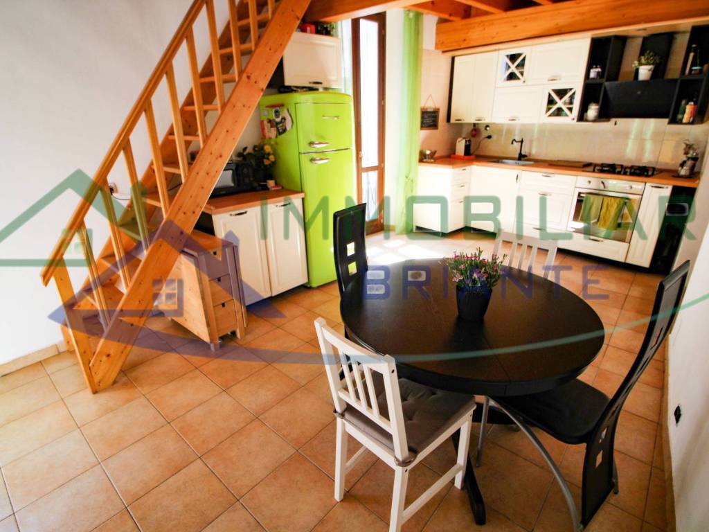 Appartamento a Somma lombardo in Via Cesare Gallidabino - Foto 4