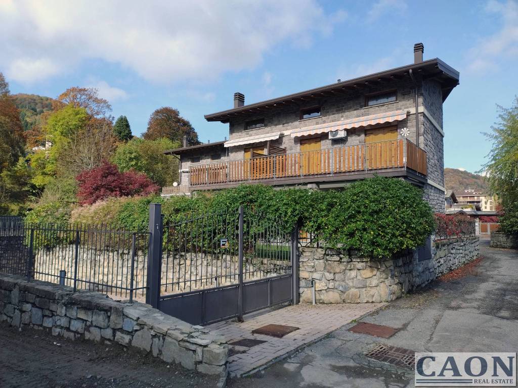 Appartamento a Alta valle intelvi in Viale Campione d'Italia - Foto 4