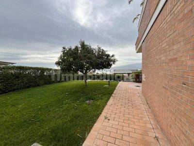 Villa a Stalettì in Villaggio Serra di Mare - Foto 2