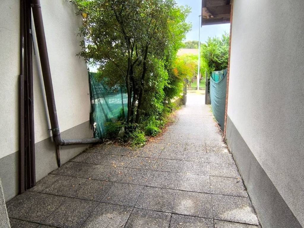 Villetta a schiera a Uboldo in Via Giovanni Pascoli - Foto 3