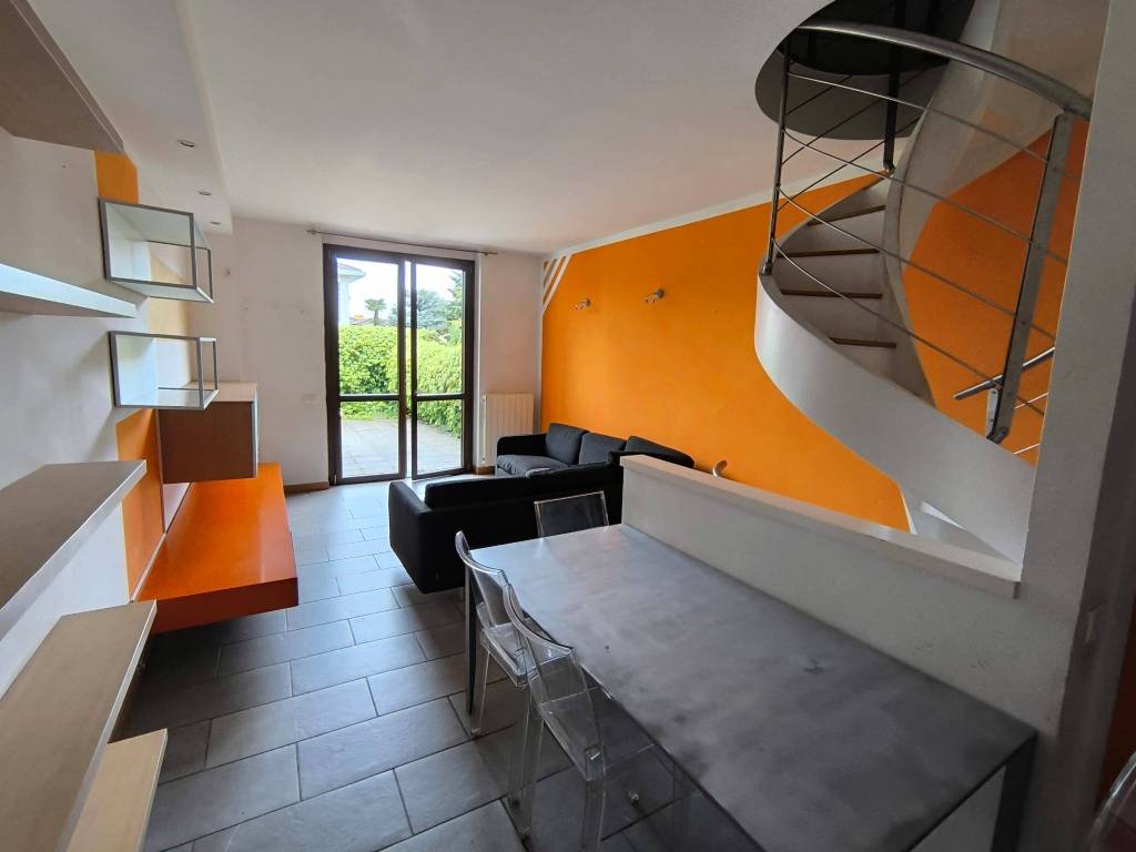 Villetta a schiera a Uboldo in Via Giovanni Pascoli - Foto 5