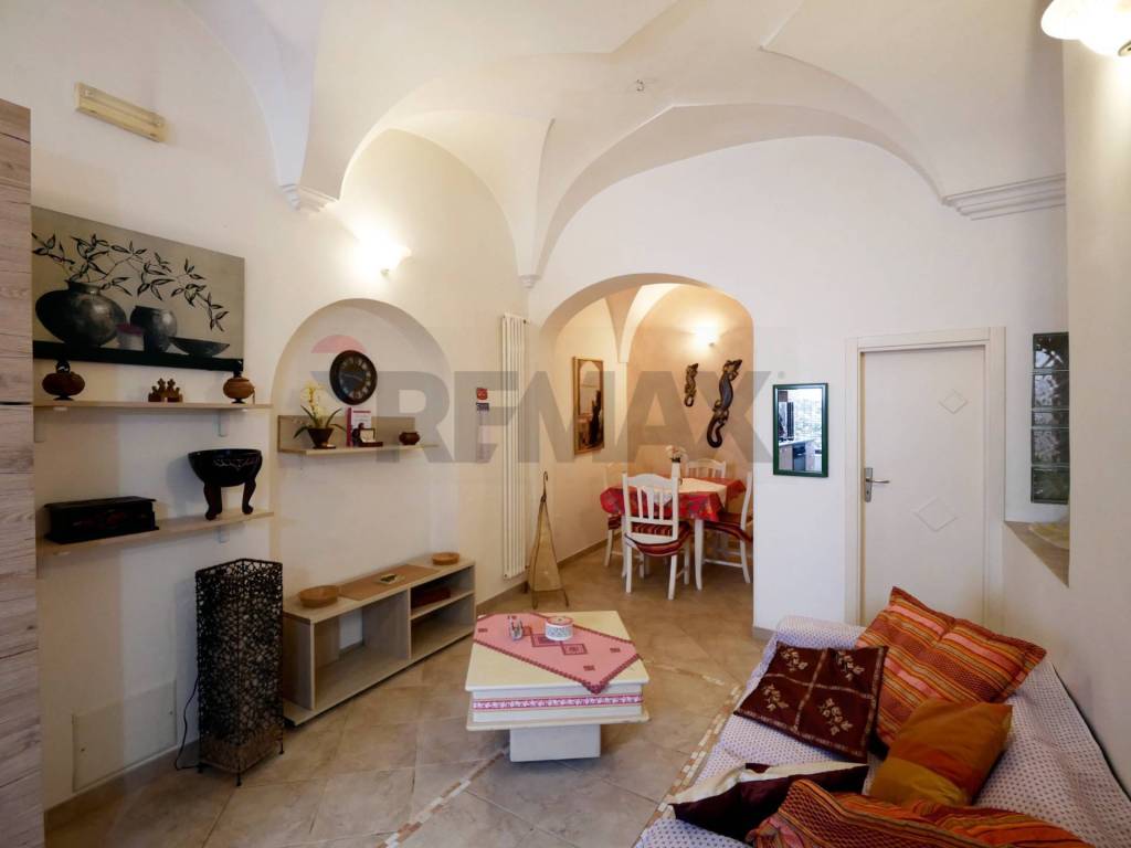 Casa indipendente a Martina franca in Via Conte Ugolino, 81 - Foto 2