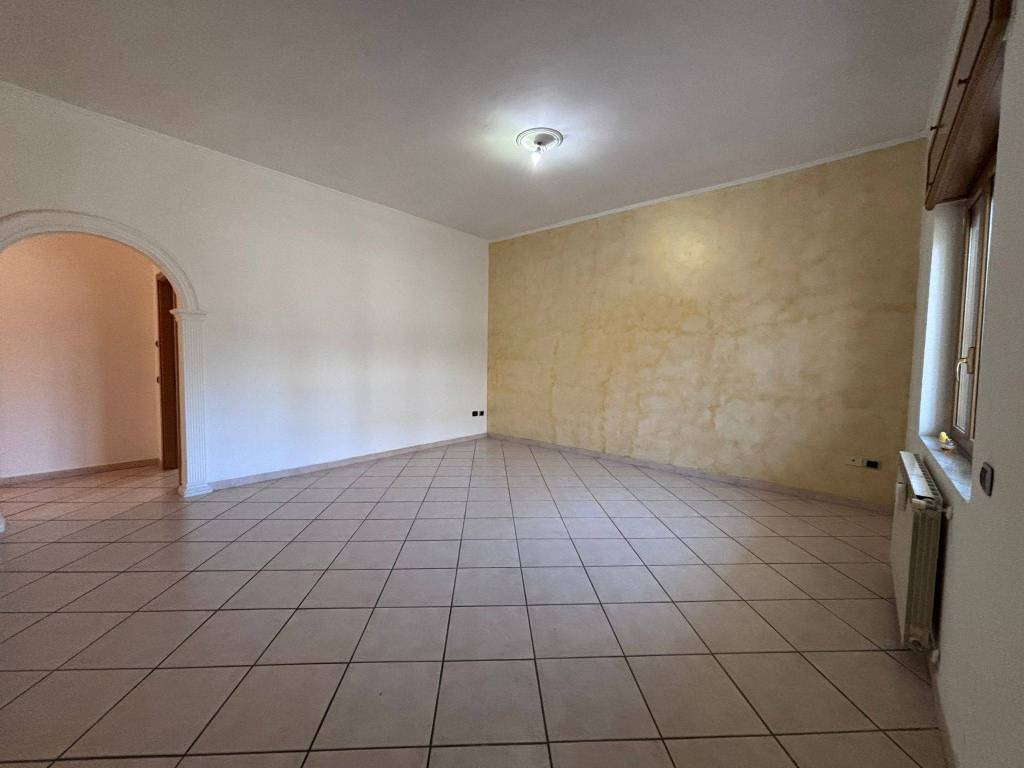 Appartamento a Caserta in Strada Privata Andrea Violani - Foto 2