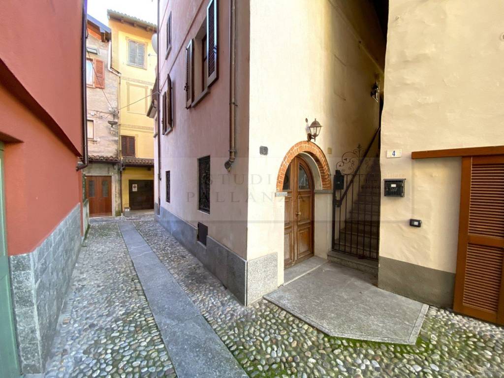 Casa indipendente a Verbania in Vicolo Vincenzo Gioberti, 6 - Foto 2