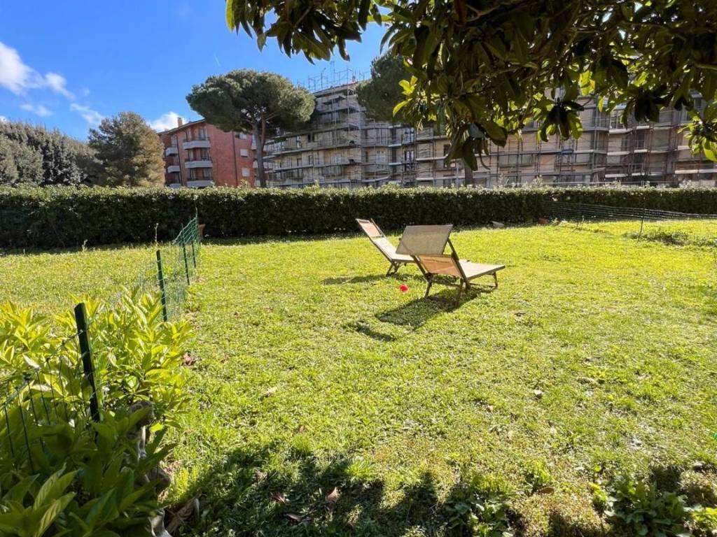 Appartamento a Livorno in Via Dino Provenzal, , 39 - Foto 2