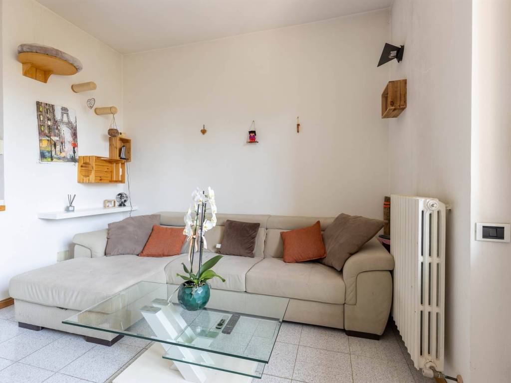 Appartamento a Collesalvetti in Via Achille Grandi, 63 - Foto 2