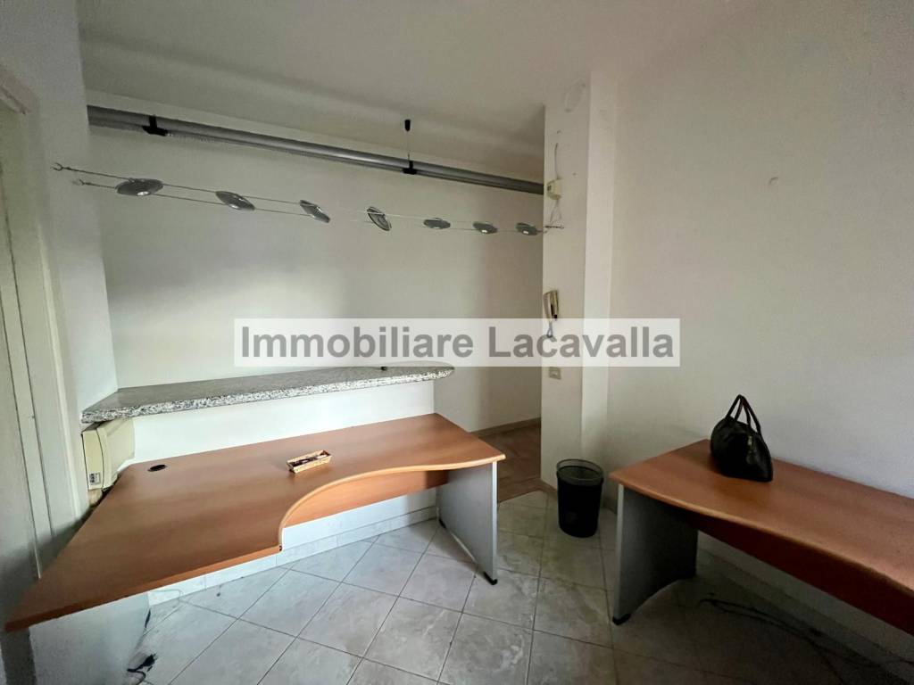 Appartamento a Varese in Via Carlo Avegno, 4 - Foto 5