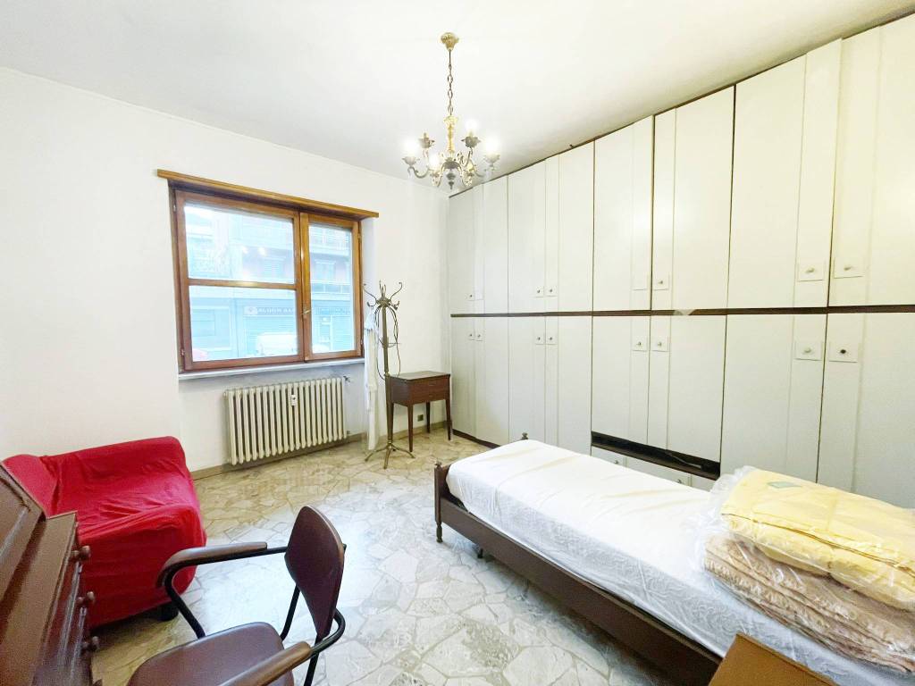 Appartamento a Asti in Via Gioacchino Rossini - Foto 4