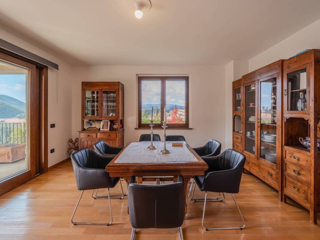 Villa a Nocera umbra in Via dei Pini - Foto 2