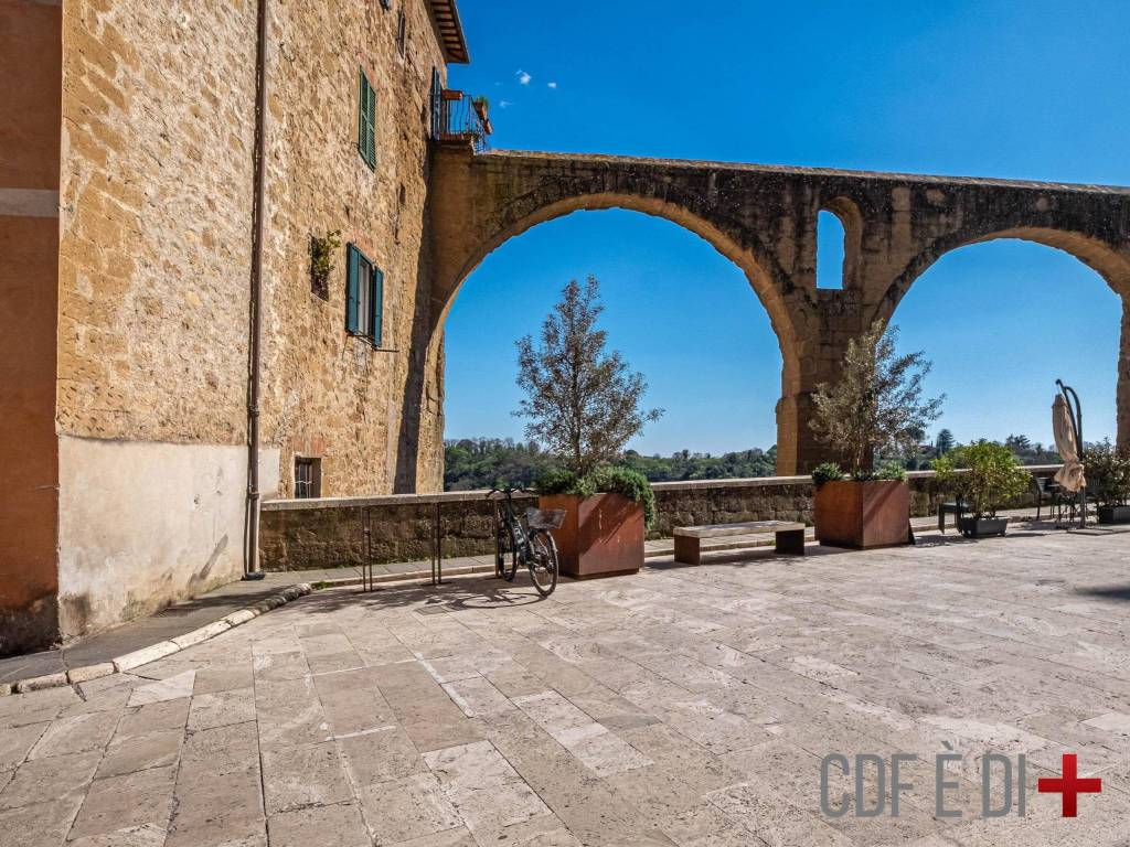Appartamento a Pitigliano in Via Camillo Benso di Cavour - Foto 2