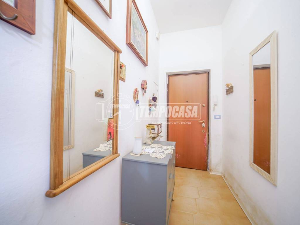 Appartamento a Cassano magnago in Via B. Oliva 4 - Foto 2