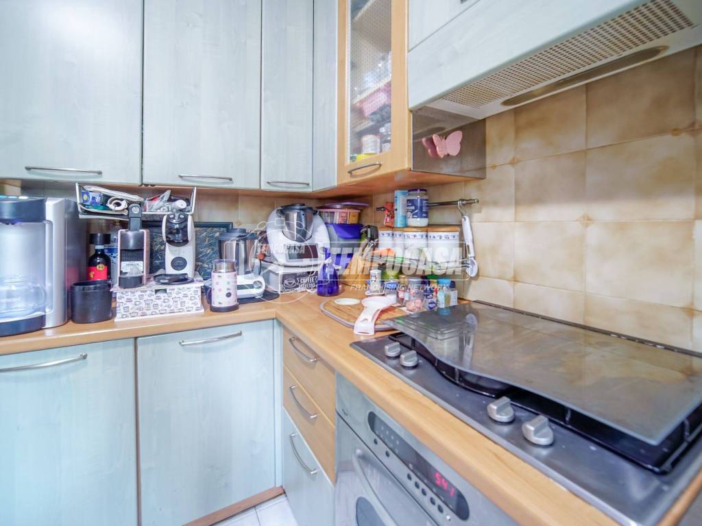 Appartamento a Cassano magnago in Via B. Oliva 4 - Foto 4