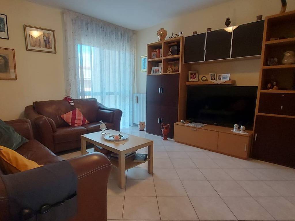 Appartamento a Foggia in Via Francescopaolo Colicchio, 5 - Foto 4