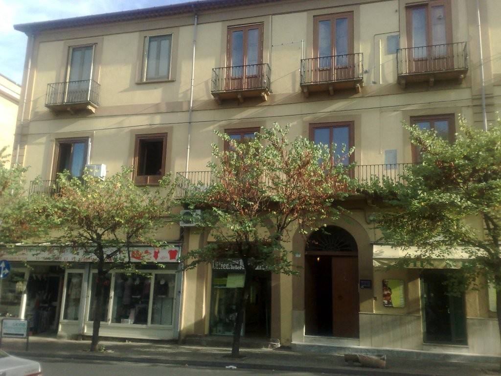 Appartamento a Cosenza in Corso Umberto I, 31 - Foto 2