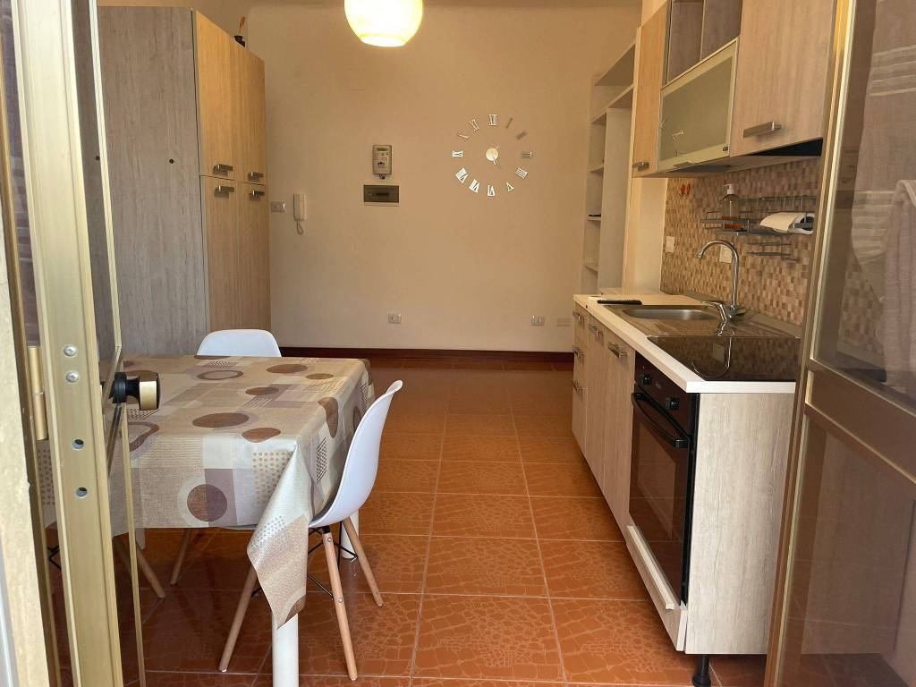 Appartamento a Taranto in Via Abruzzo, 116 - Foto 2