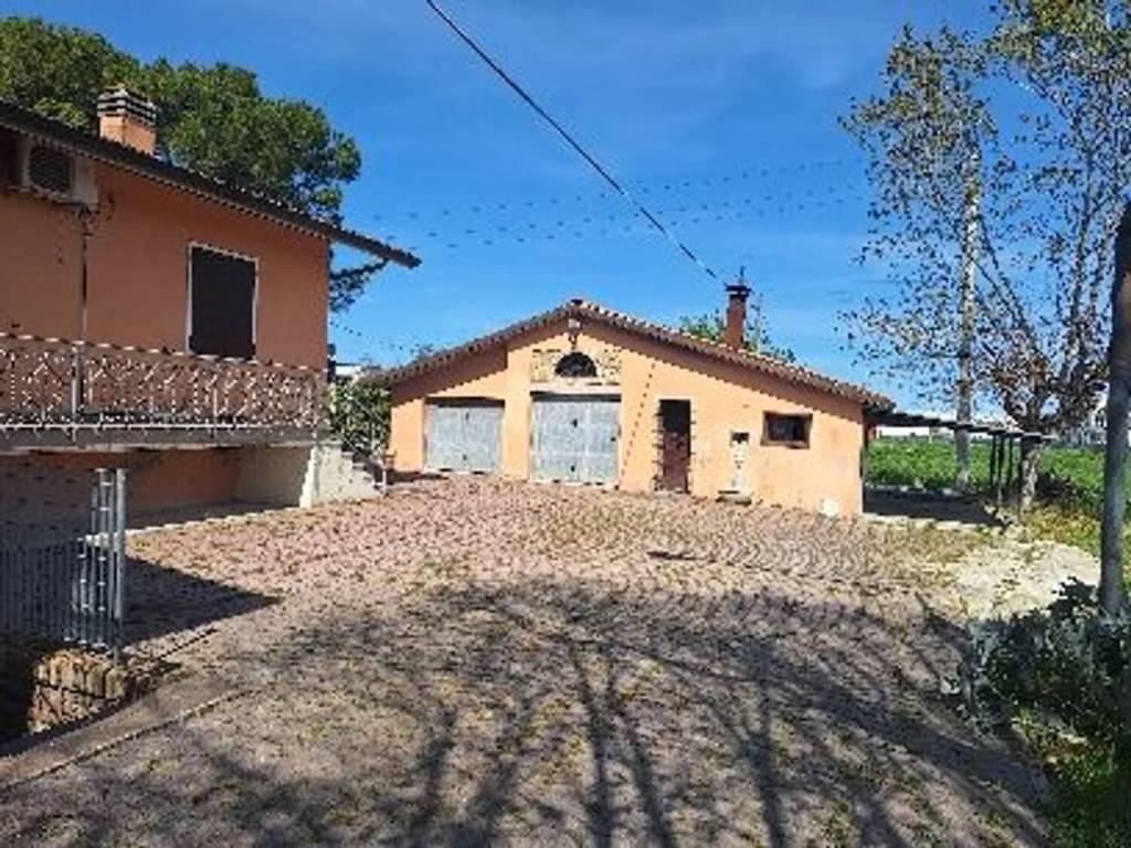 Villa a Cartoceto in Via Ticino S.N.C. - Foto 4