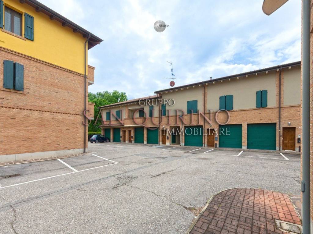 Appartamento a Guastalla in Via Giulio Cesare Cani, 58 - Foto 2