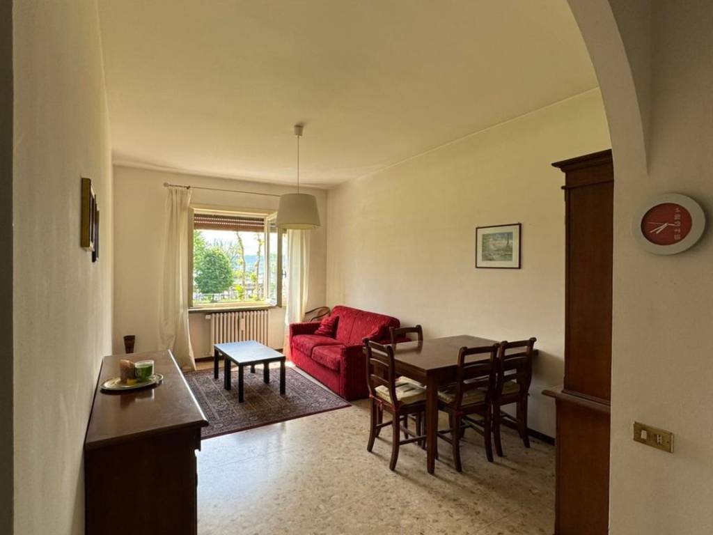 Appartamento a Angera in Viale Ungheria, 11 - Foto 3