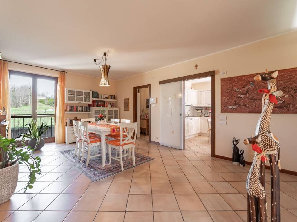 Villetta a schiera a Tradate in Via Cascina Spiga, 7 - Foto 4