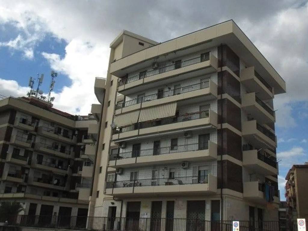 Appartamento a Foggia in Viale Leone Xiii, 41 - Foto 2