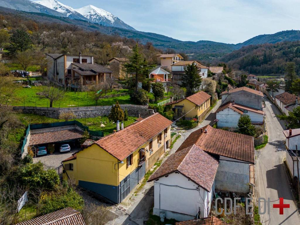 Villa a Borgorose in Via Equicola - Foto 3