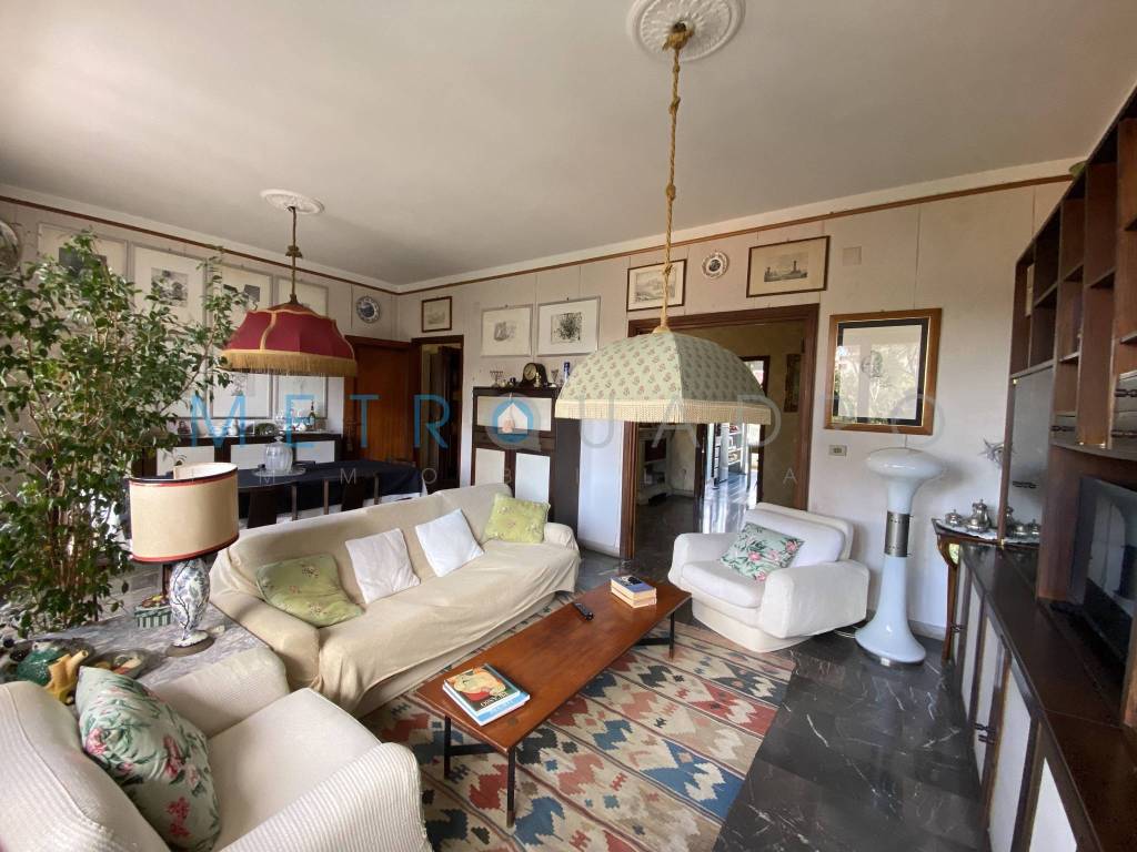 Appartamento a Livorno in Viale Rosa del Tirreno - Foto 2