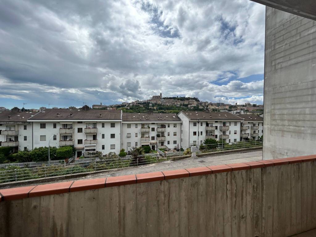 Appartamento a Fermo in Via Vincenzo Pagani, 50 - Foto 4