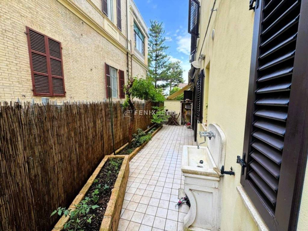 Appartamento a San benedetto del tronto in Via Vittorio Veneto, 3 - Foto 2