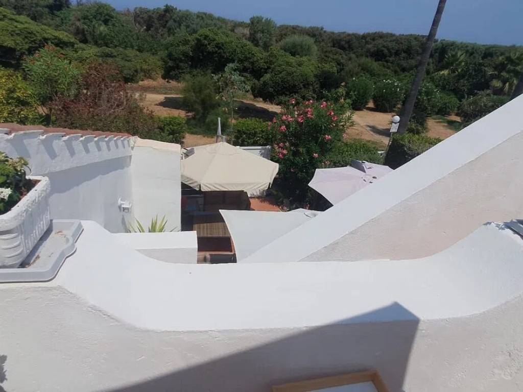 Villa a Ostuni in Cala Di Rosa Marina S.N.C. - Foto 5