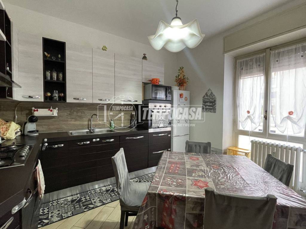 Appartamento a Paderno d'adda in Via Giuseppe Mazzini 4 - Foto 2