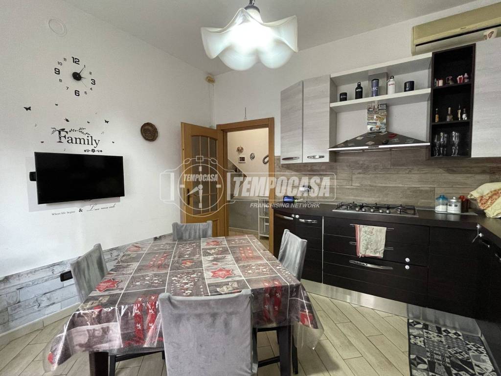 Appartamento a Paderno d'adda in Via Giuseppe Mazzini 4 - Foto 3