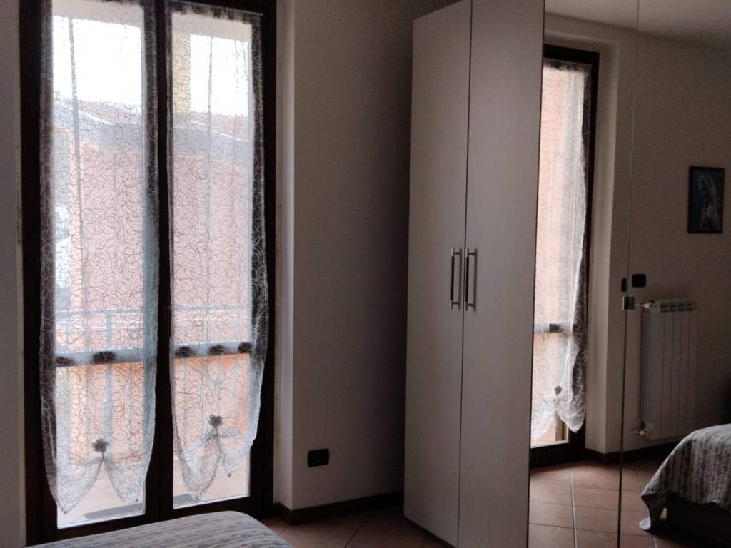 Appartamento a Trecate in Via Valle - Foto 2