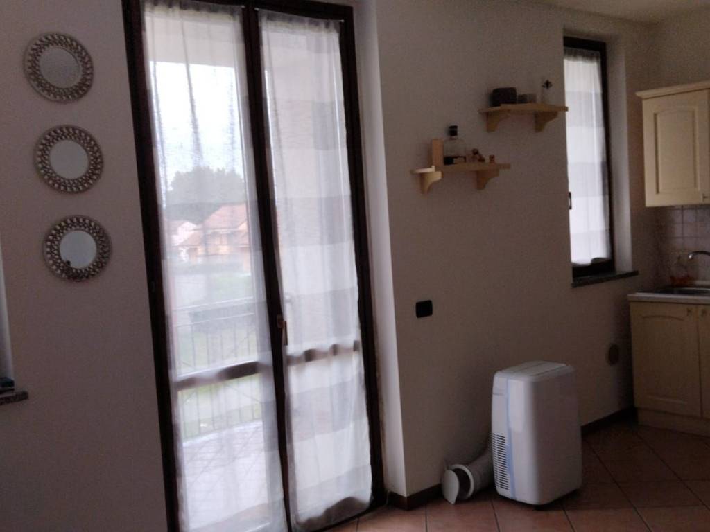 Appartamento a Trecate in Via Valle - Foto 5