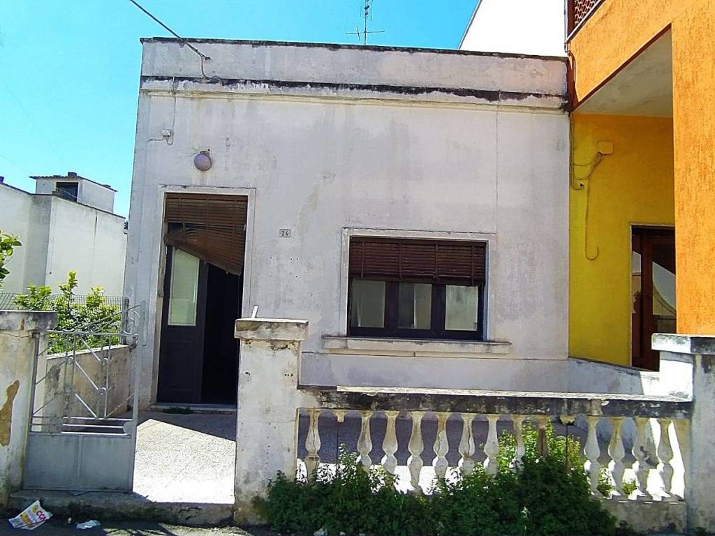 Casa indipendente a Racale in Via Guglielmo Marconi - Foto 5