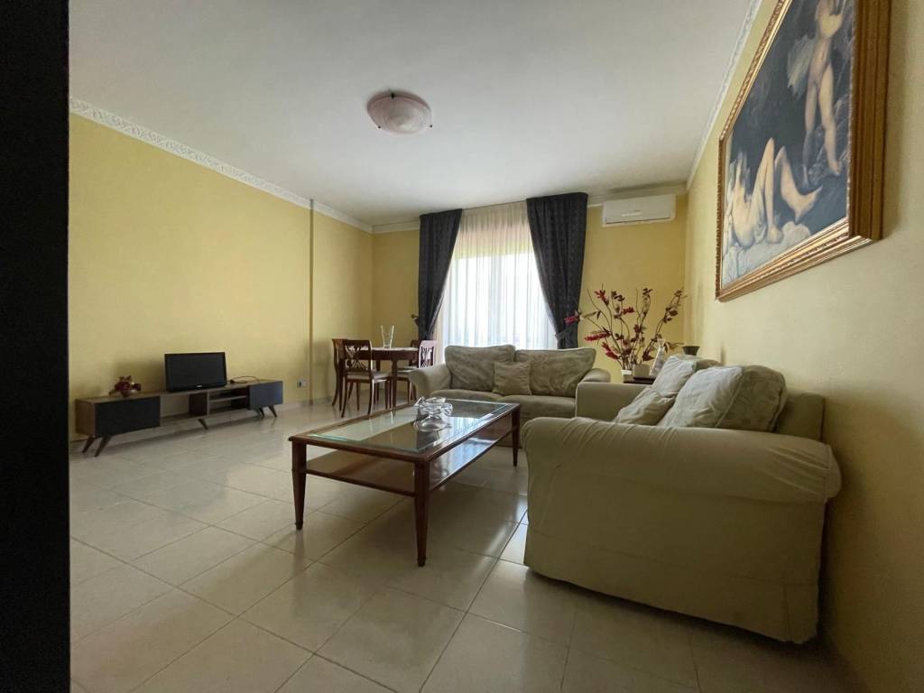 Appartamento a Taranto in Via Epiro, 7 - Foto 2