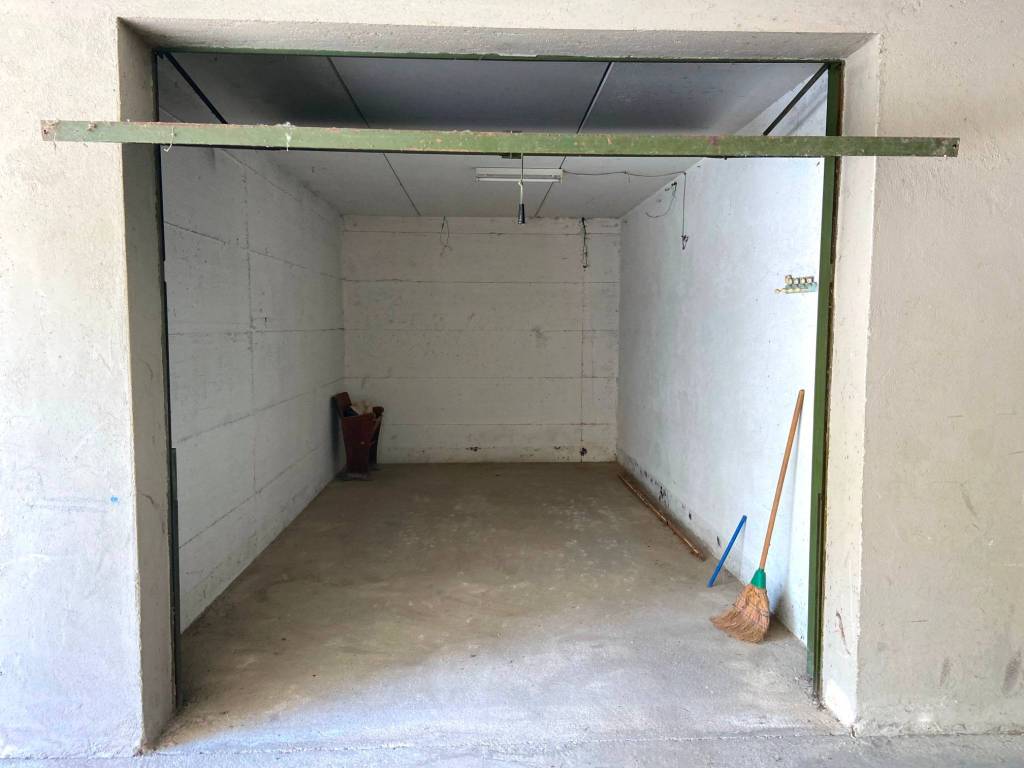 Box / garage a Iseo in Via Risorgimento Traversa 11, 8 - Foto 3