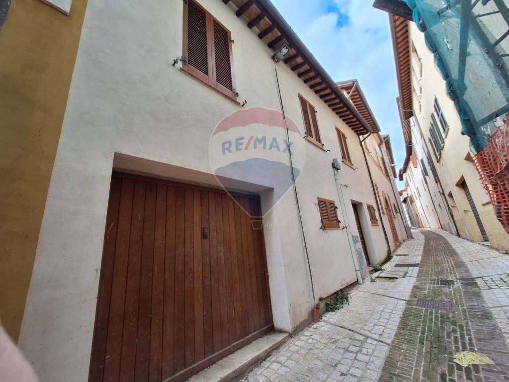 Casa indipendente a Foligno in Via B. Buozzi, 20 - Foto 5