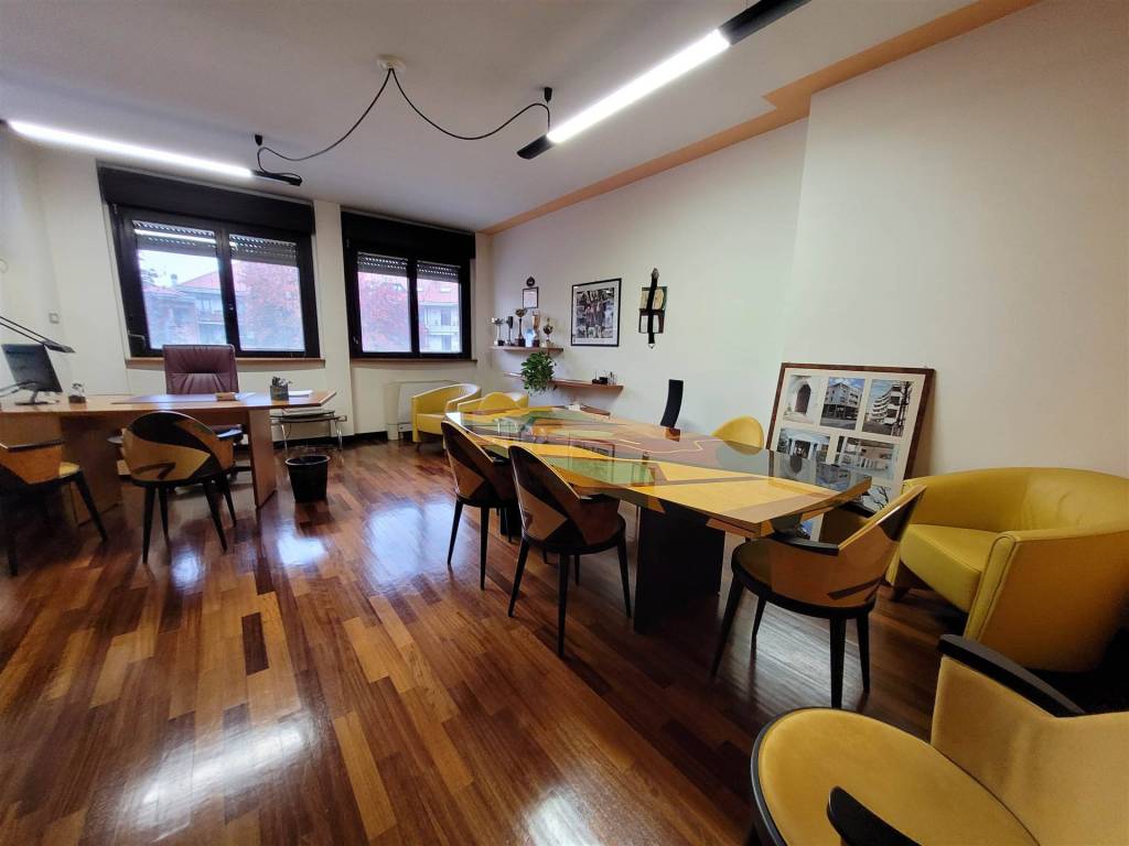 Immobile a Olgiate olona in Piazza Sandro Pertini, 2 - Foto 2