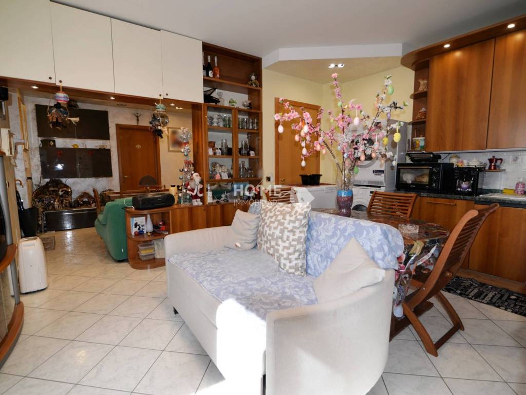 Appartamento a Corridonia in Via Passo del Bidollo - Foto 2